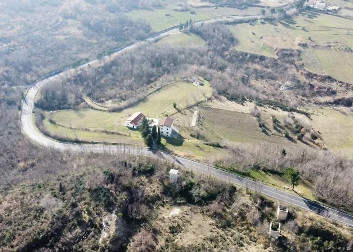 La Ginestra Nocleg ze śniadaniem *